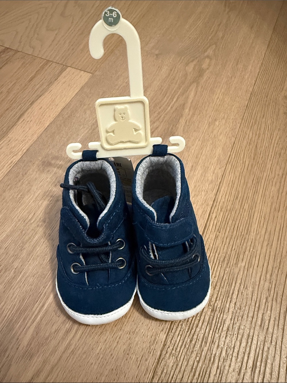 Baby Gap Navy Blue Soft Soled Baby Tennis Shoes - Size 3-6 months - New!